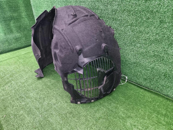 Подкрылок передний левый Porsche Taycan (19-24)