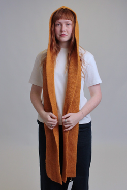 Шарф с капюшоном из шерсти оранжевый