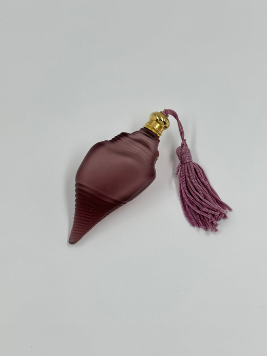 Флакон в виде ракушки