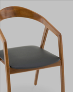 Стул Вудмилан каркас дерево цвет темный орех экокожа черный