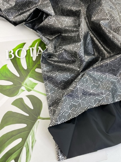 ГЕОМЕТРИЯ - Графеновый фольгированный подклад (1227)