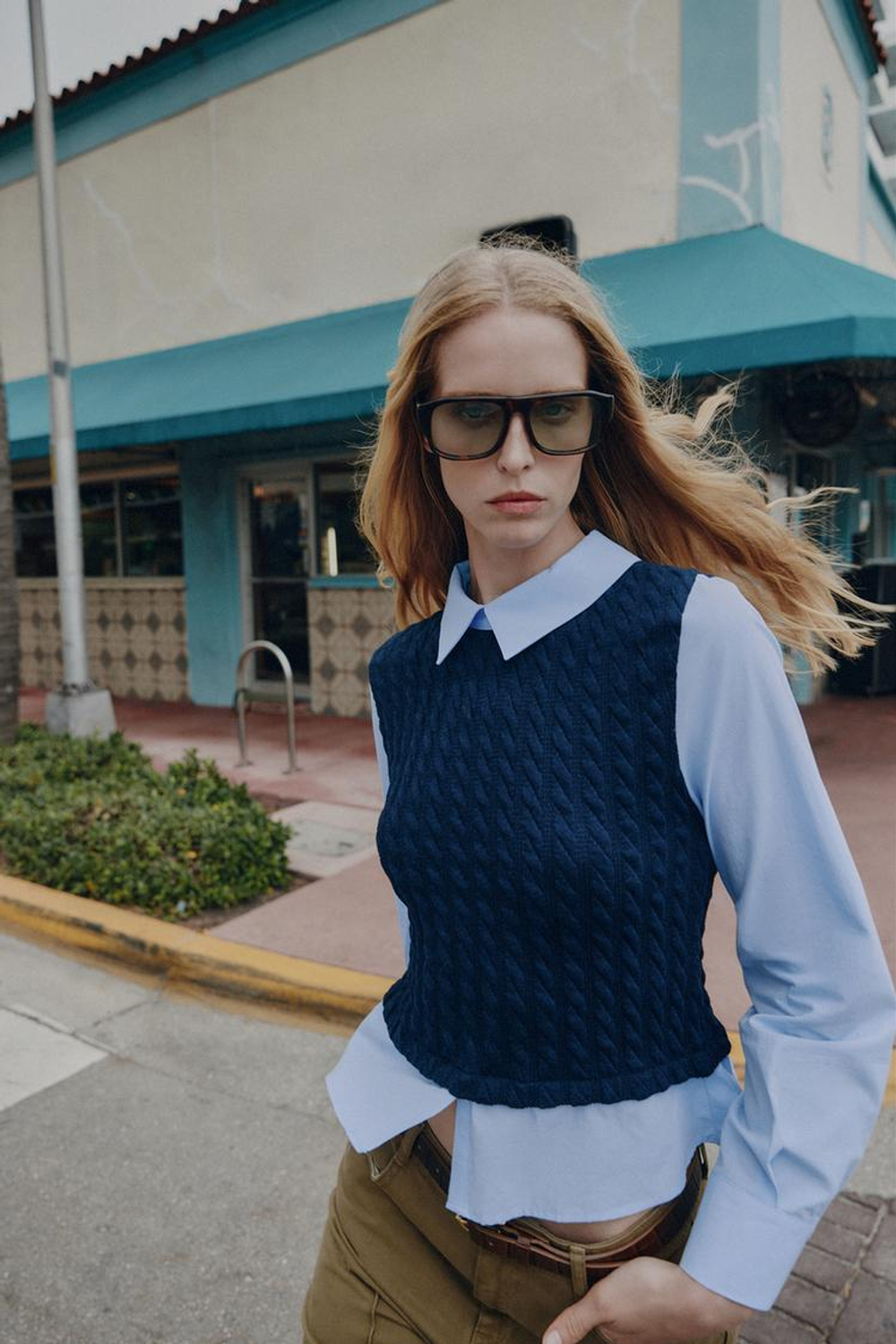 ZARA КОМБИНИРОВАННАЯ РУБАШКА ИЗ ПОПЛИНА, МОРСКОЙ СИНИЙ