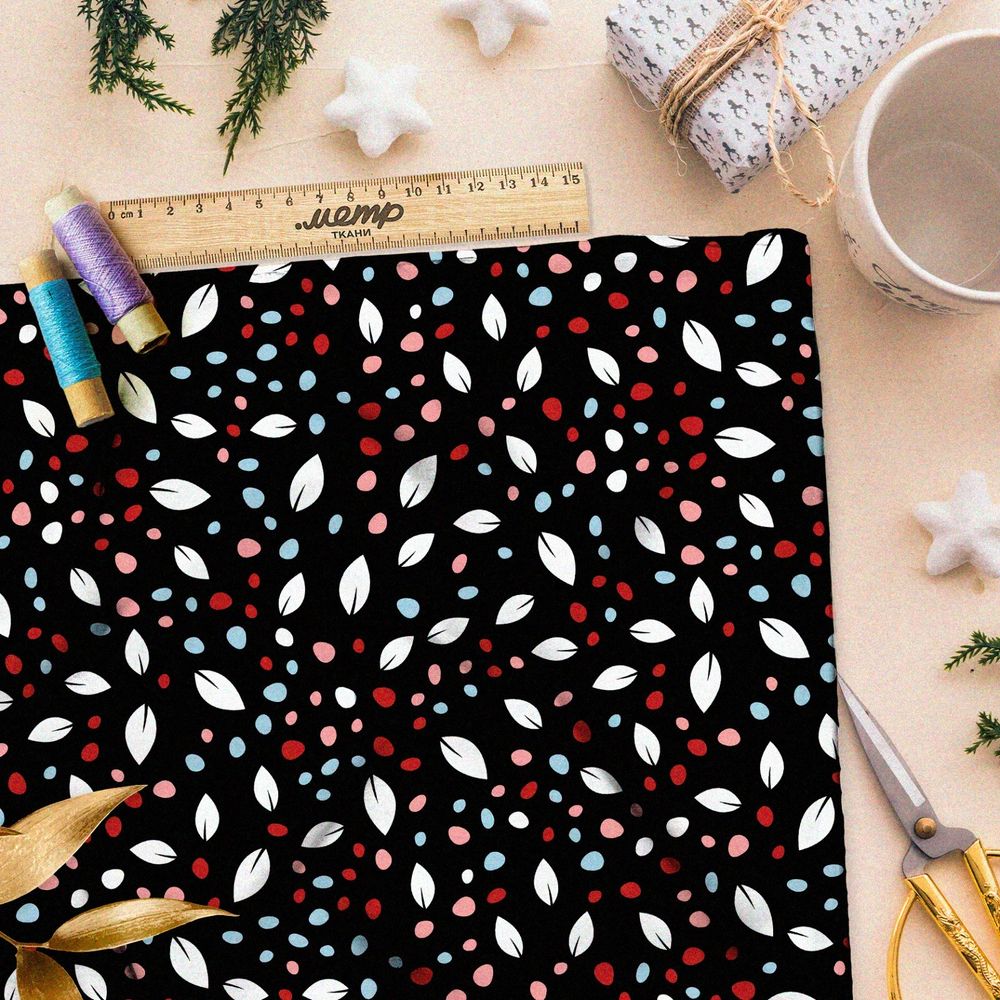 Ткань барби опадающие разноцветные листья на чёрном фоне