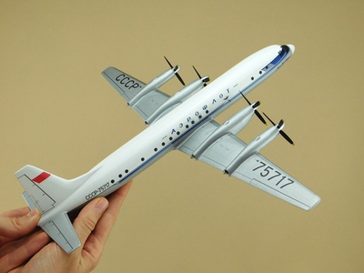 Модель самолета Ил-18 (М1:100, Аэрофлот СССР-75717, Ретро)