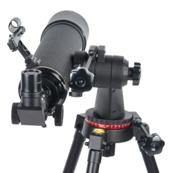 Телескоп Veber NewStar LT60090 AZIII крупный план управления и окуляра