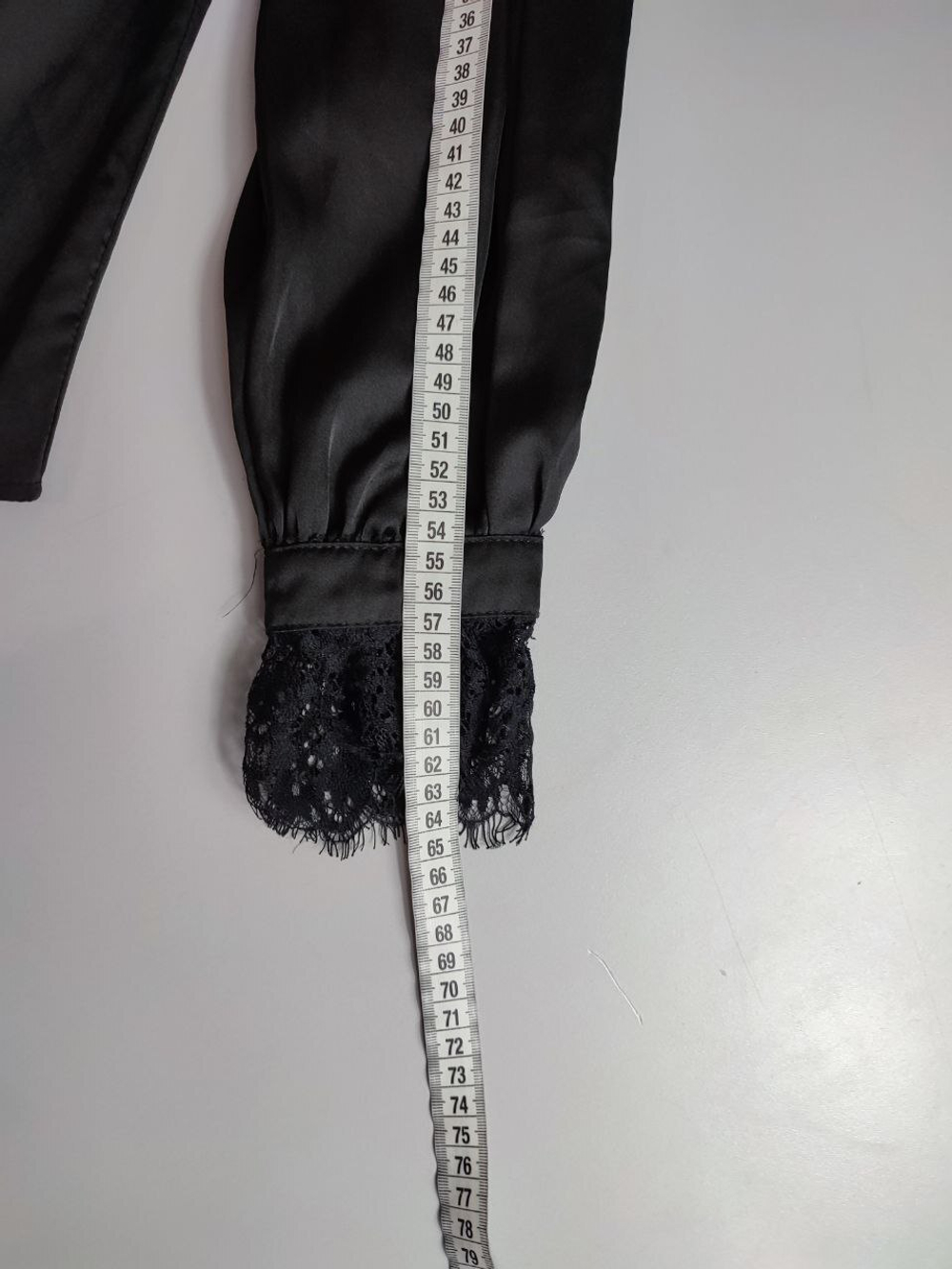 Блузка соблазнительная с кружевом 44 размер