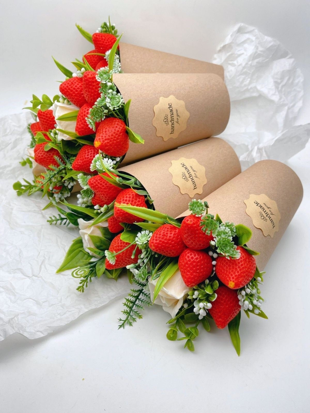 Мини букет «Клубника - крафт»