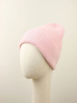 Шапка вязаная "Прогулка с корги", 100% шерсть ягнёнка, цвет цветок миндаля.