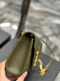 Saint Laurent Envelope Bag 21 cm