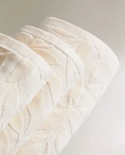 ZARA HOME ЖАККАРДОВОЕ ПОЛОТЕНЦЕ, СЛОНОВАЯ КОСТЬ