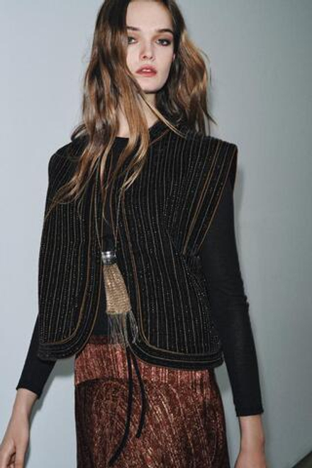 ZARA СТЕГАНЫЙ БАРХАТНЫЙ ЖИЛЕТ ZW COLLECTION LIMITED EDITION, ЧЕРНЫЙ