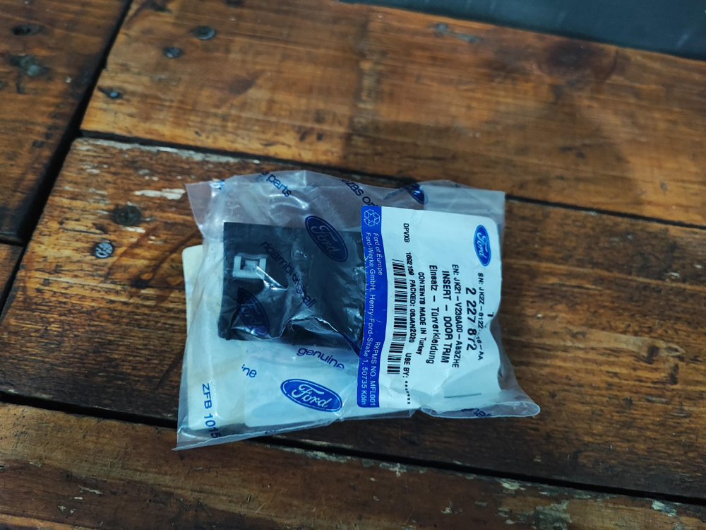 Накладка двери Ford Transit 7  Новая Оригинал JK21V238A00AB3ZHE