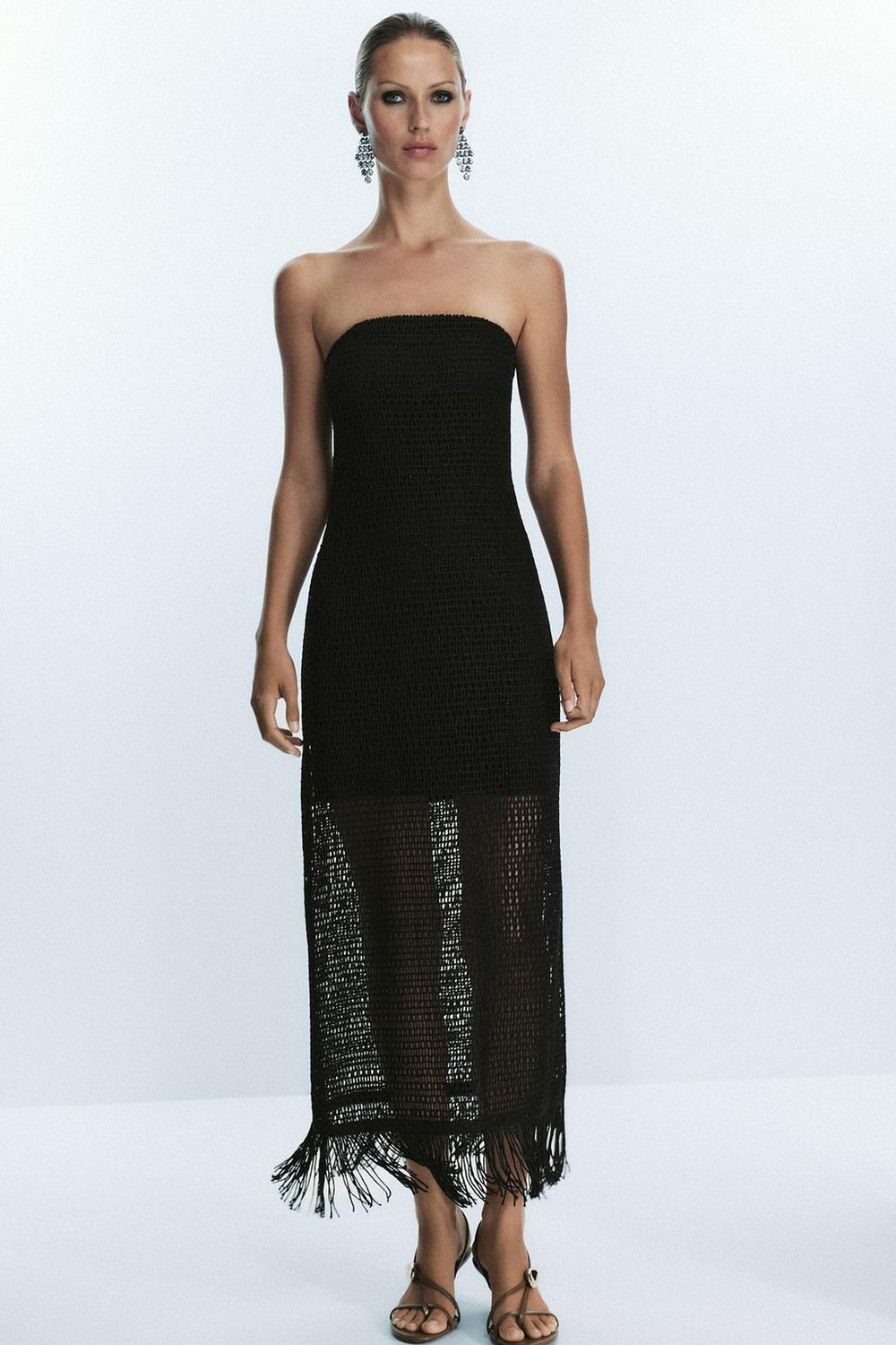 ZARA ПЛАТЬЕ МИДИ БЕЗ БРЕТЕЛЕЙ С БАХРОМОЙ, ЧЕРНЫЙ