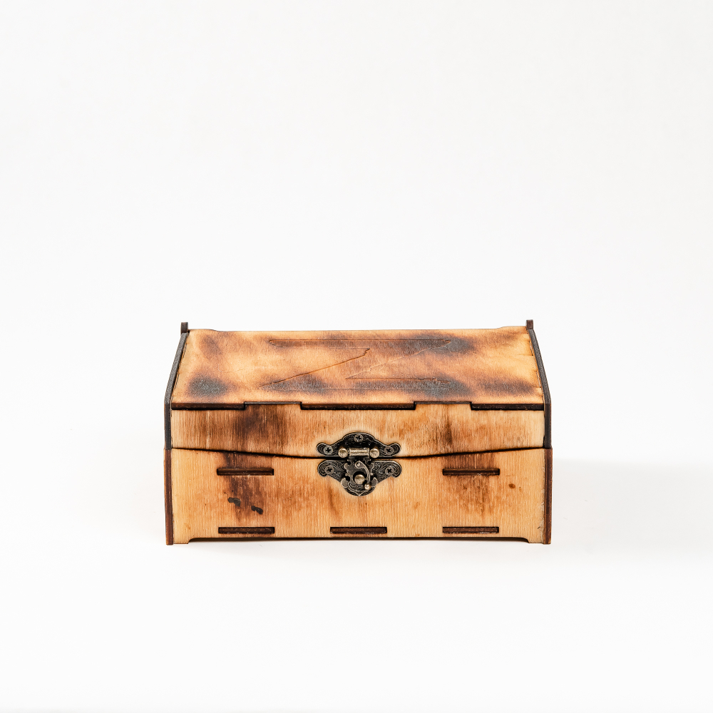 Подарочный набор рюмки (стопки) из древесины кедра в шкатулке PK47