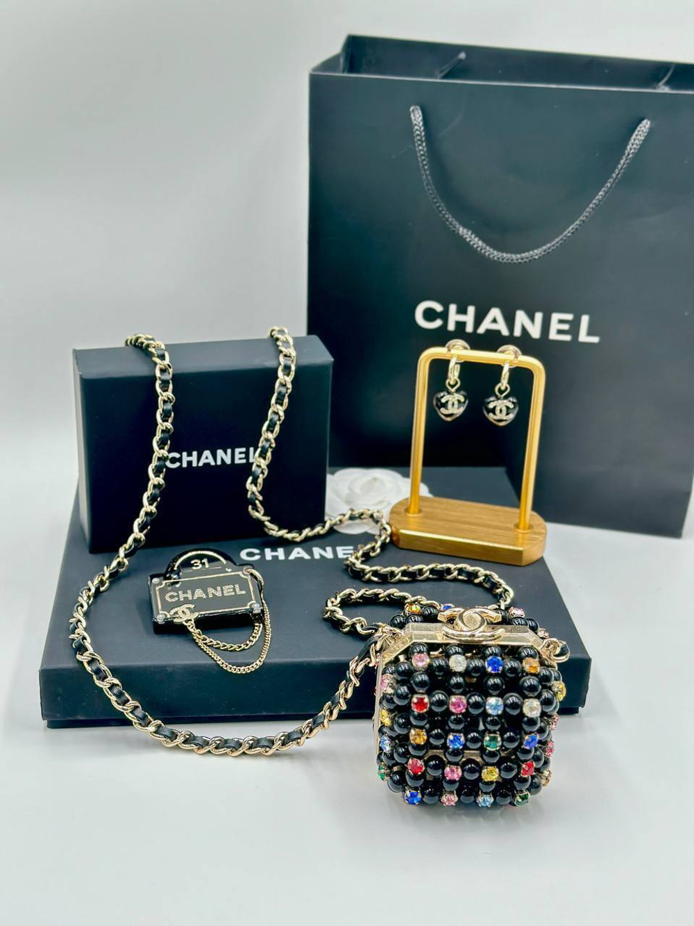 Брошь CHANEL