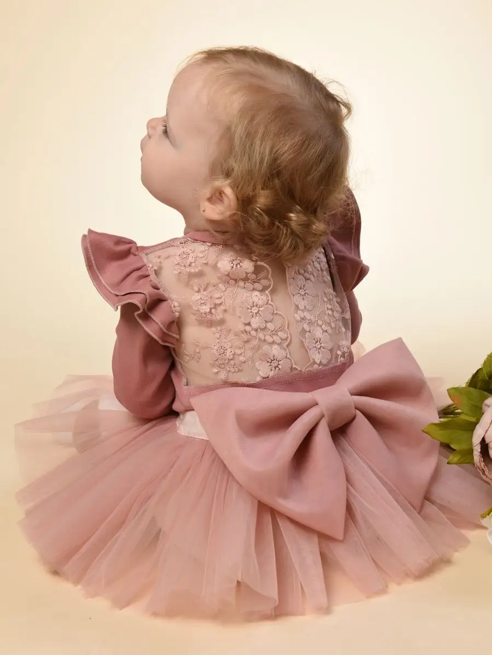 Боди с кружевной спинкой