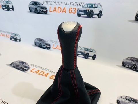 Ручка КПП на Lada Priora в коже