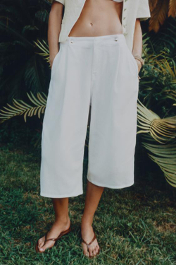 ZARA ДЛИННЫЕ ДЖИНСОВЫЕ ШОРТЫ Z1975 С ПУГОВИЦАМИ, БЕЛЫЙ