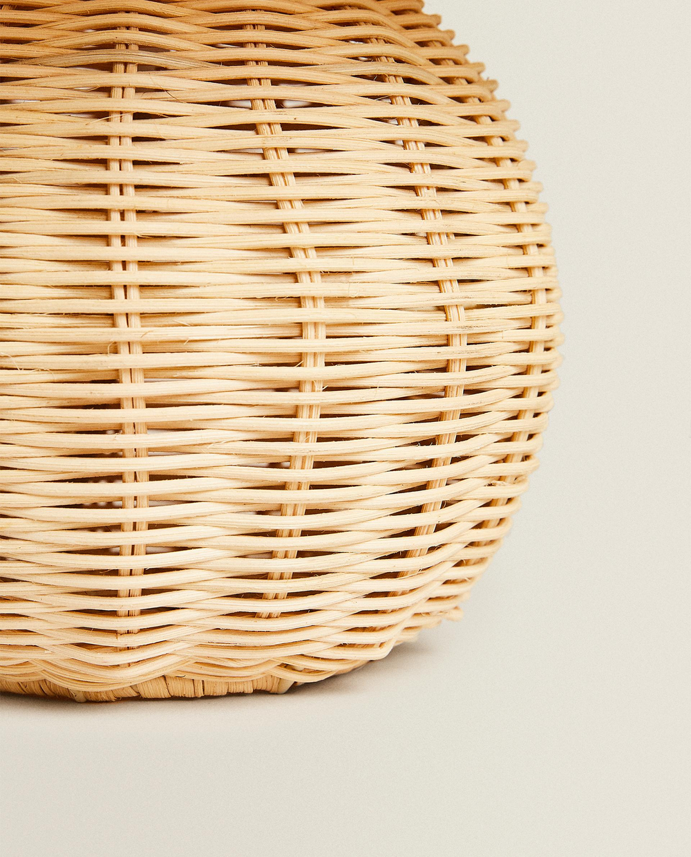 Zara Home Настольная лампа, цвет светло-бежевый, 21.5 см · 5605/047