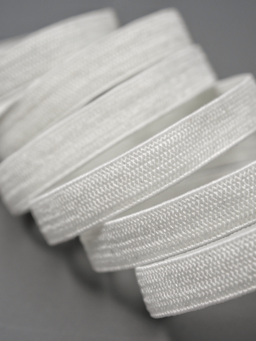 Резинка узкая бельевая цвет теплый белый ширина 6 мм