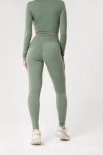 Легинсы с высокой талией