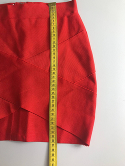 Юбка обтягивающего кроя, маркировка XS, визуально на 42 размер