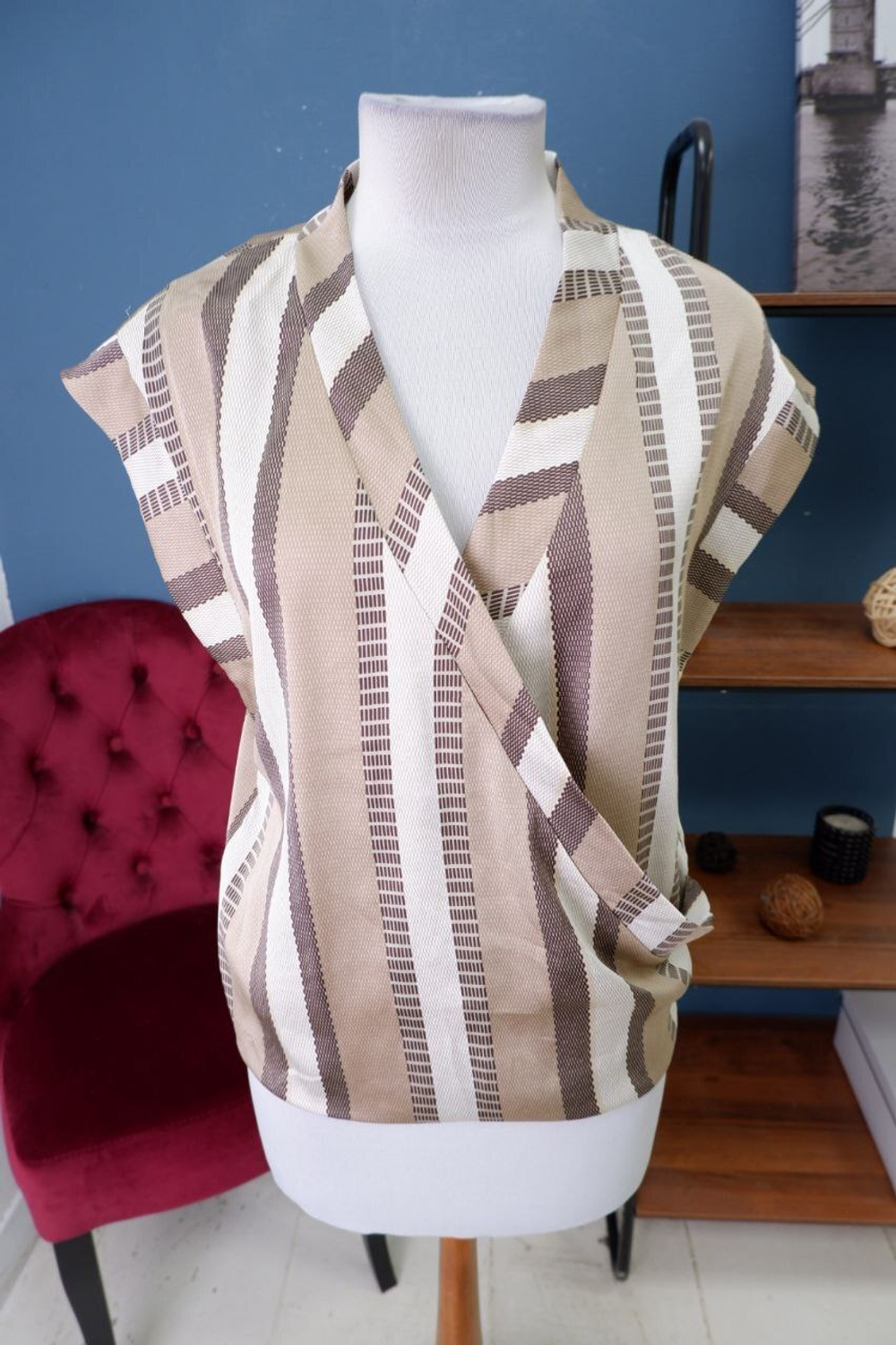 Блуза интересная 44-46 размер