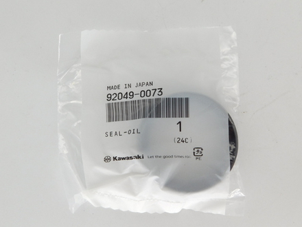 сальник вилки Kawasaki ER650 EX650 Ninja 650 ER400 EX400 92049-0073