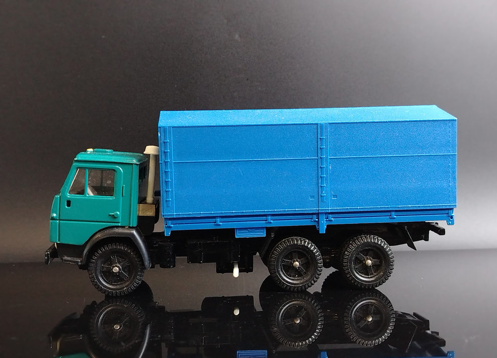 Модель автомобиля "Камаз - 5320" в масштабе 1:43, пластик, металл, СССР, 1970-1990 гг.