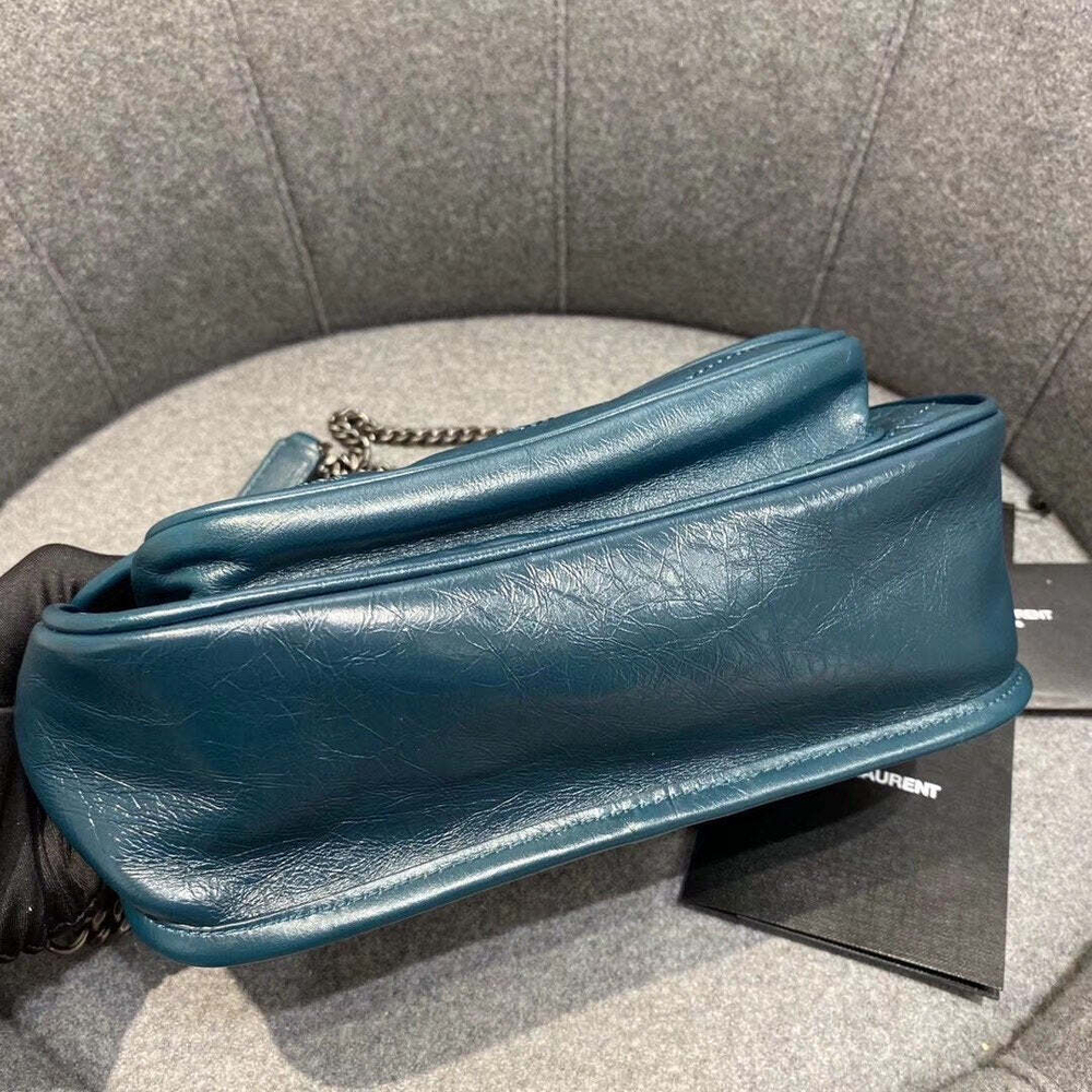 Yves Saint Laurent Niki 22 cm