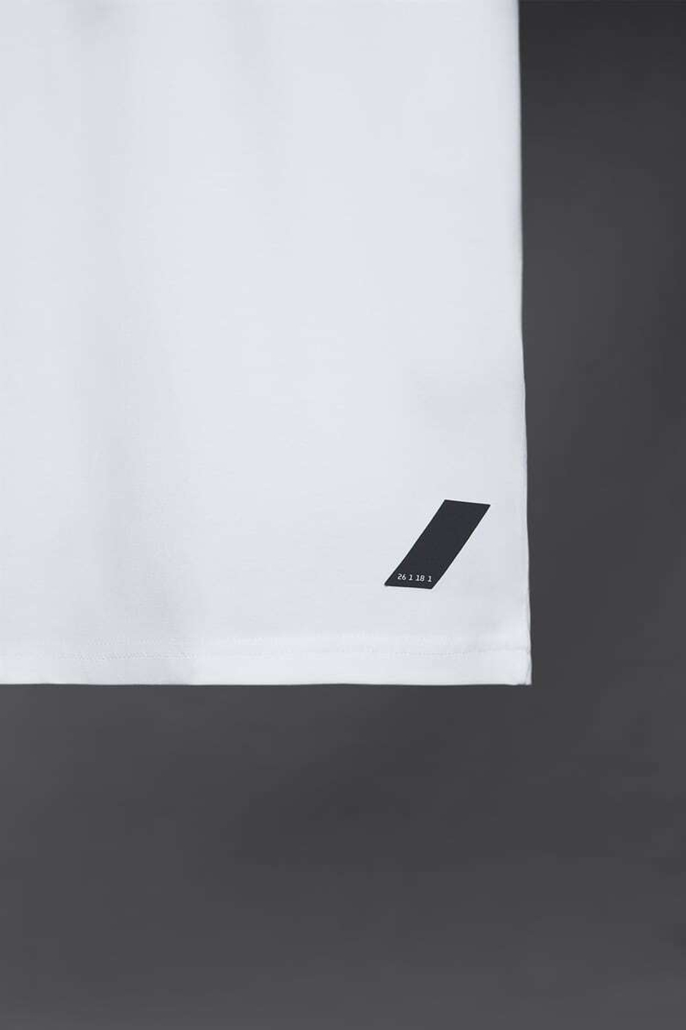 ZARA СПОРТИВНАЯ ФУТБОЛКА КОМФОРТНОЙ ПОСАДКИ, БЕЛЫЙ