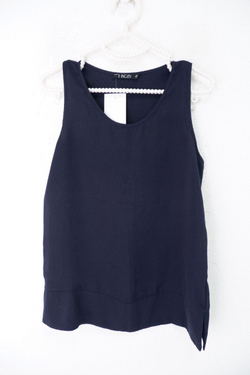 Топ Incity лаконичный 42 размер