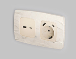 MO330010 Комплект механизма электрической розетки OMEGA Бежевый матовый 2USB A+C 20W (быстрая зарядка) с/з QUANT (OP3300, VM160)