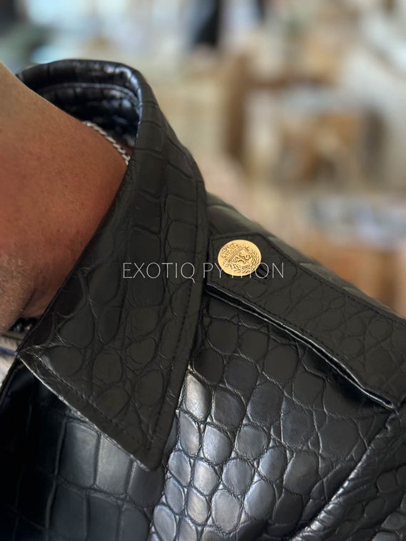 Пальто из кожи крокодила Billionaire JT-128