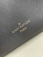 Louis Vuitton On My Side PM