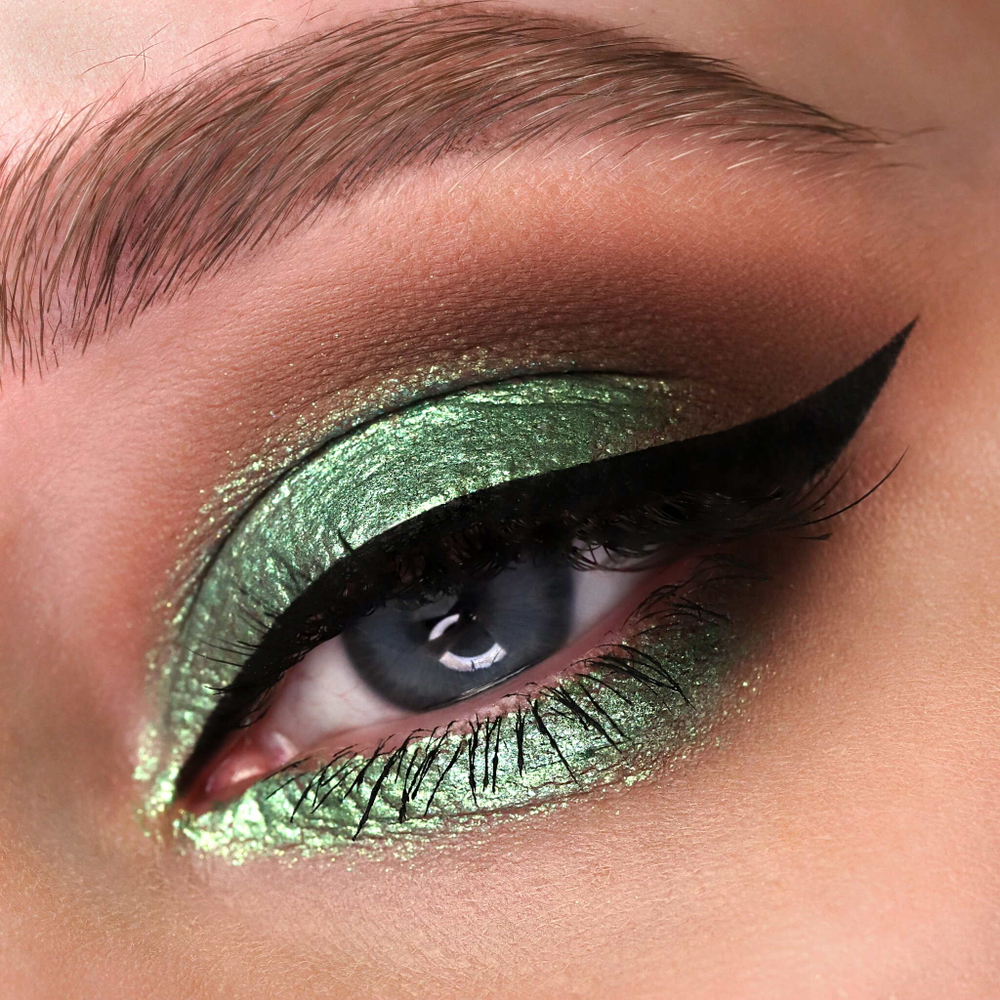 Тени для век жидкие сияющие тон 35 Miracle Green «Relouis PRO Sparkle Liquid» 5 мл