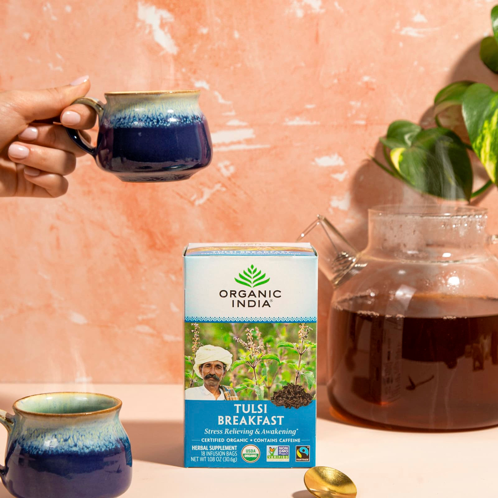 Organic India, чай с тулси для завтрака, 18 пакетиков, 30,6 г (1,08 унции)