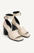 Босоножки ZARA