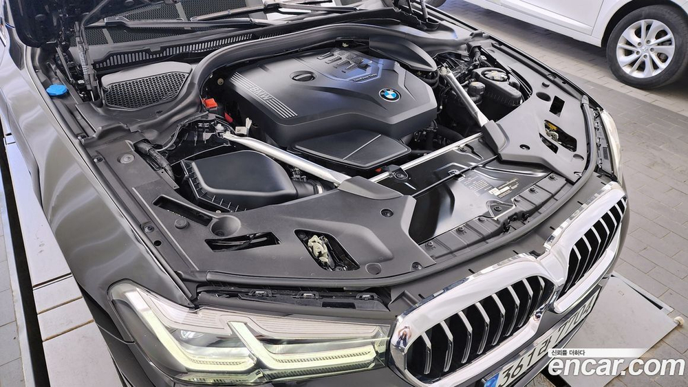BMW 5 Series (G30) 530i Luxury (11.2020)