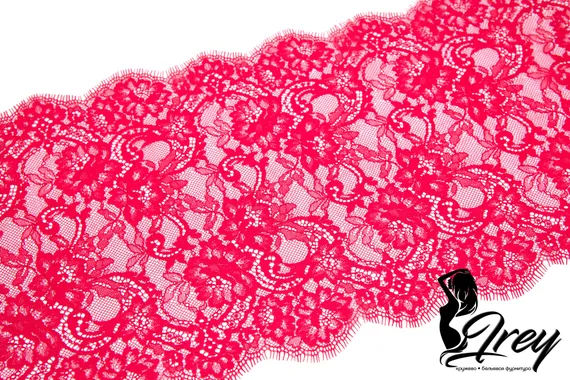 01-45 Кружево шантильи 24 см, красный 100