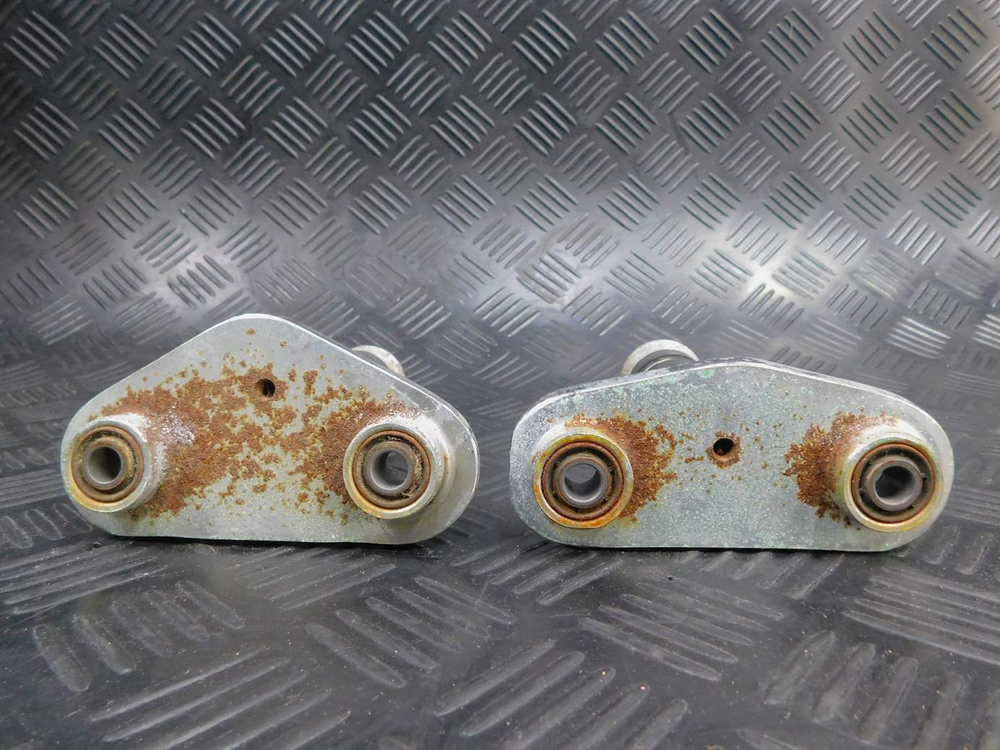 Подножки пассажира Honda Shadow 400 NC34 052584