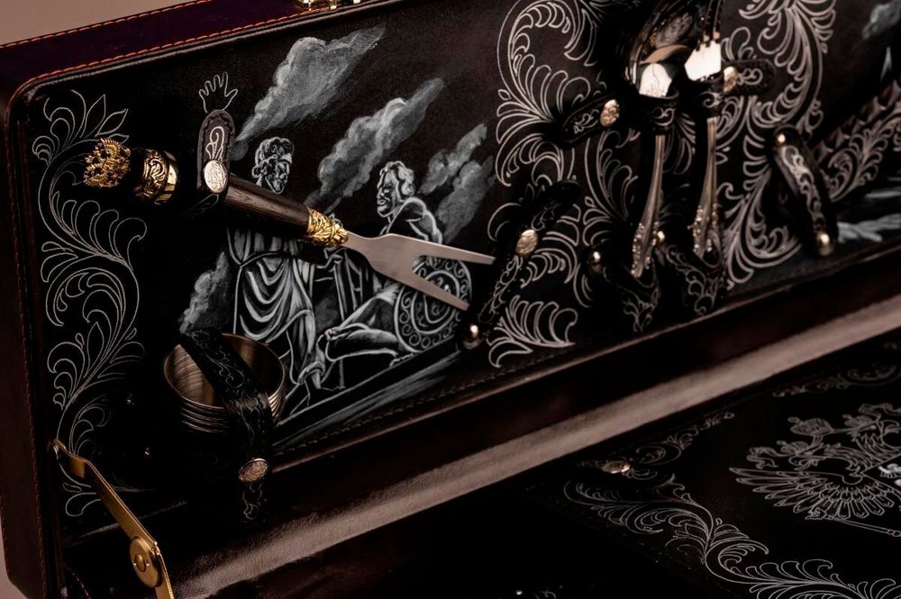 Подарочный набор для пикника в кейсе "Державный"