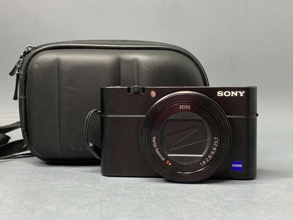 Sony Cyber-shot DSC-RX100M3