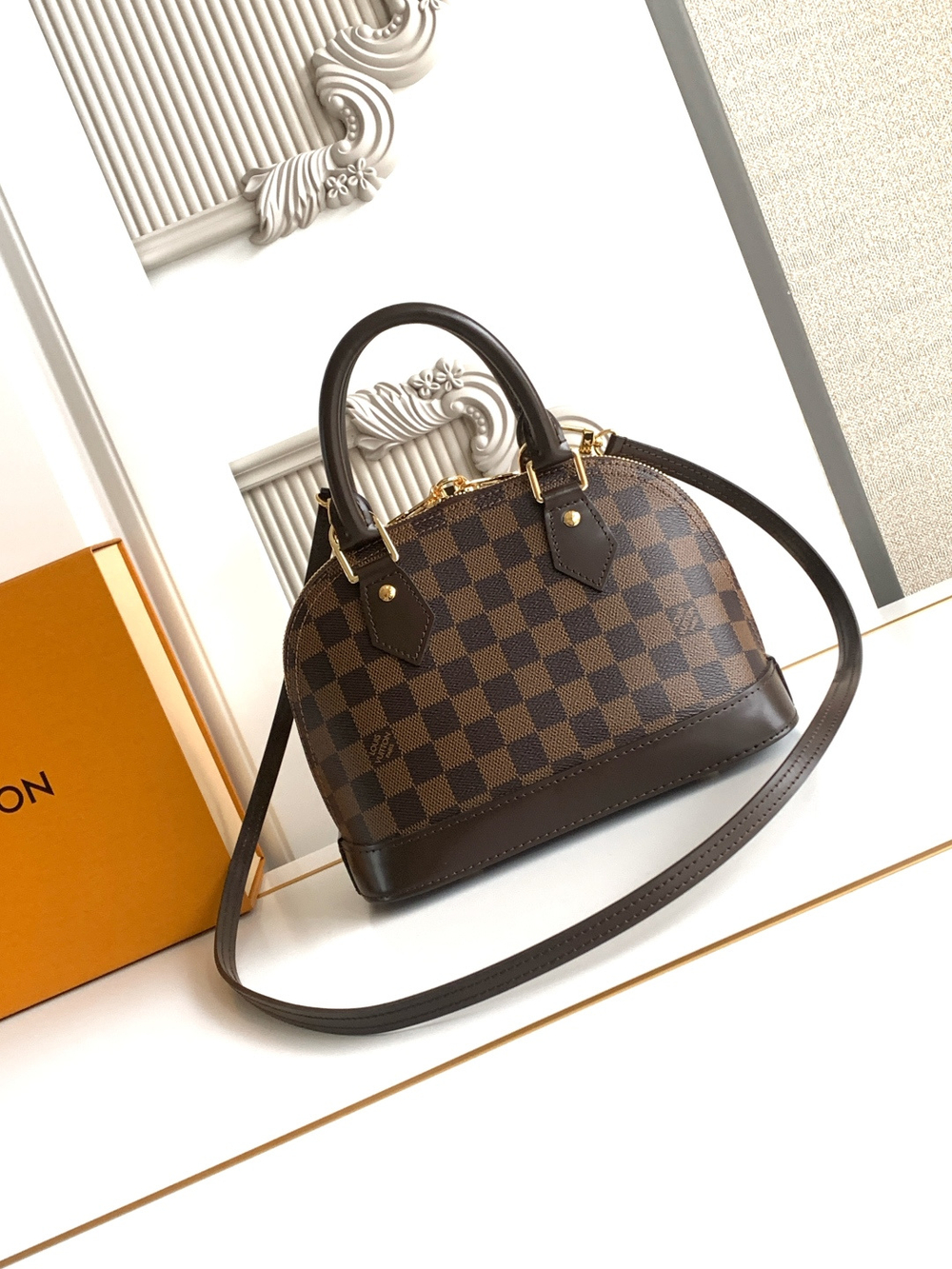 Louis Vuitton Alma BB