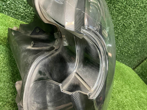 Фара левая Mini Hatch R56 (2010-2013) ксенон