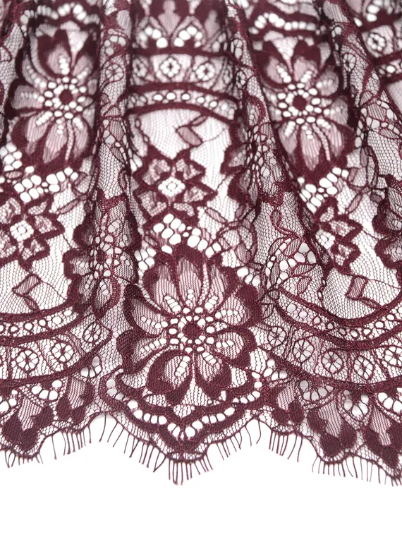 01-39 Кружево шантильи 20 см, бордо