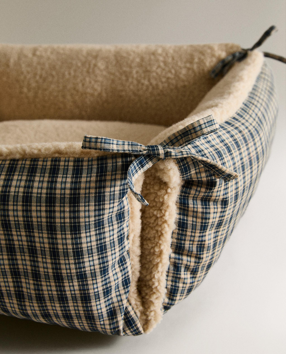 Лежак для животных Zara Home, в клетку гингем, 17 40 45 см