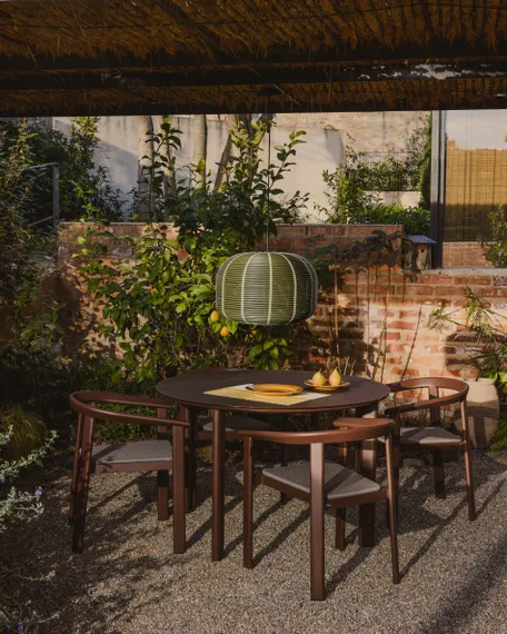 Уличный стол Erice из алюминия и закаленного стекла коричневого цвета, 120 см