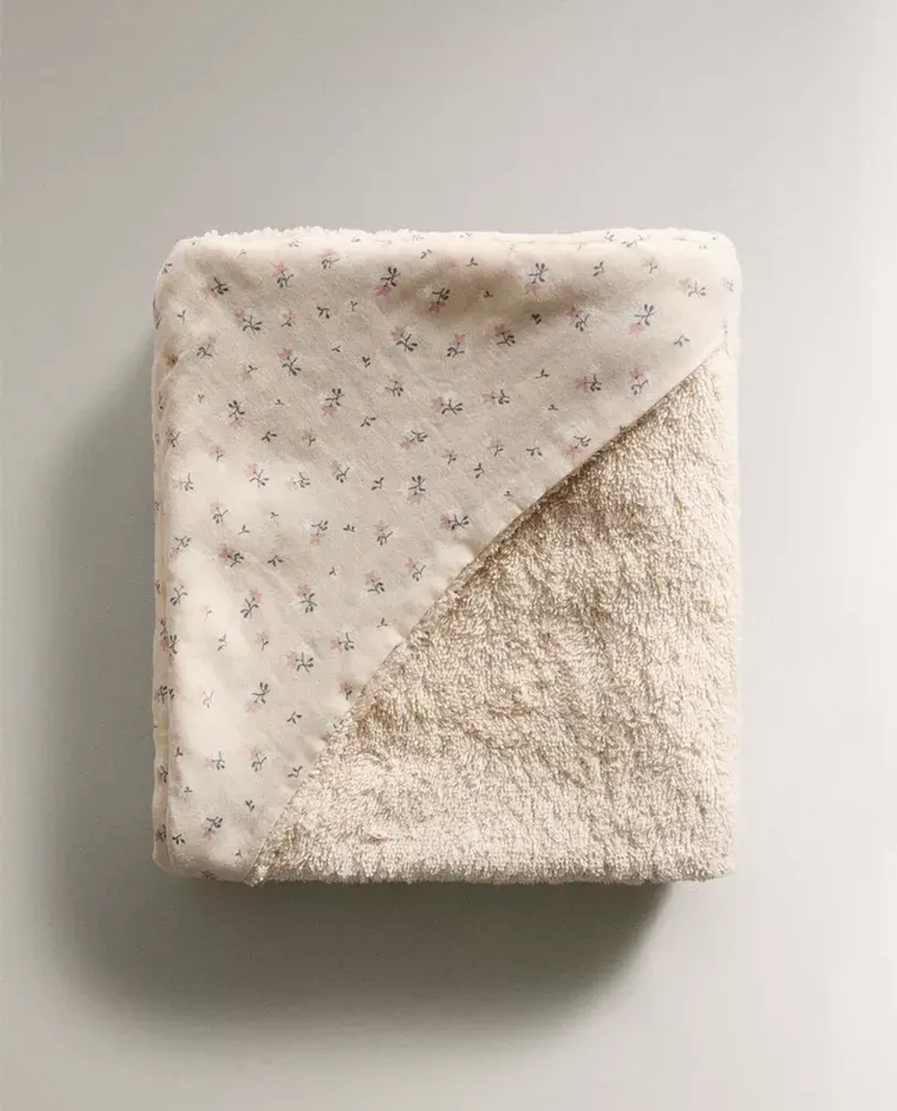 ZARA HOME ДЕТСКОЕ ПОЛОТЕНЦЕ С КАПЮШОНОМ, РОЗОВЫЙ