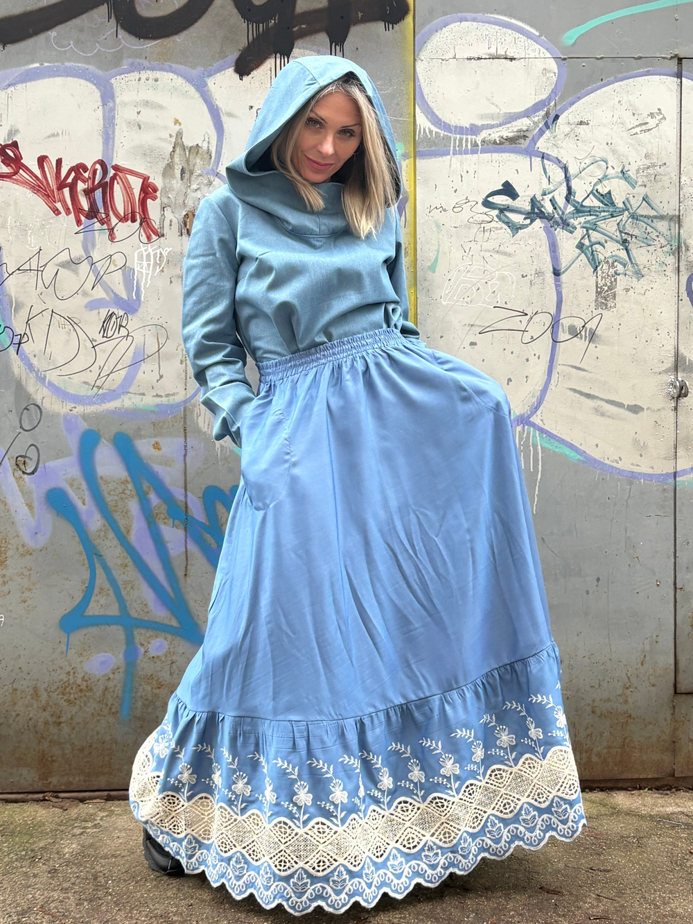 Юбка / с вышивкой / джинс голубой